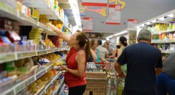 Inflação oficial sobe para 0,56% em outubro, diz IBGE