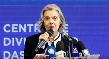 TSE dará resposta rápida a notícia-crime de Boulos, diz Cármen Lúcia