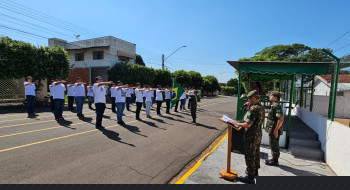 TG de Venceslau realiza cerimônia de entrega de certificados para jovens nascidos em 2006