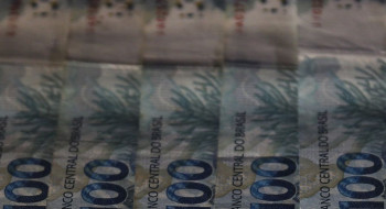 Arrecadação federal bate recorde de R$ 2,89 trilhões em 2025