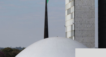 Bets são cassinos instalados dentro das casas, diz presidente da CPI