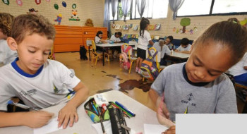 Brasil aumenta investimento público em educação
