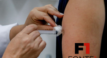 Cidade do Rio vacina trabalhadores do turismo contra sarampo