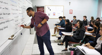 Enem 2024: MEC divulga gabaritos oficiais e cadernos de questões