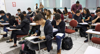 Enem 2024: saiba quem pode pedir a reaplicação do exame