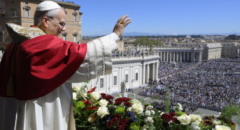"Estamos nos tornando indiferentes à violência", alerta Papa Leão XIV