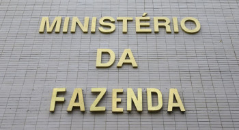 Fazenda comemora IPCA de 4,26% e projeta menor inflação do Plano Real