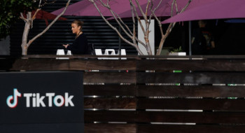 Governo processa TikTok por tratamento irregular de dados de crianças