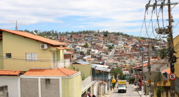 Habitantes de Perus, em SP, acusam fraude em audiência pública