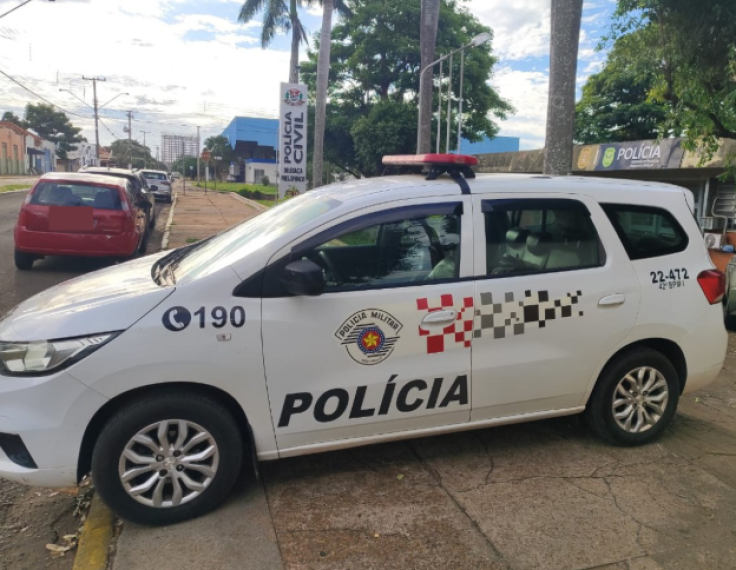Homem é preso por descumprir medida protetiva na rua Florianópolis