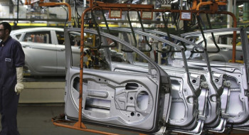 Indústria apresenta estabilidade em novembro de 2025