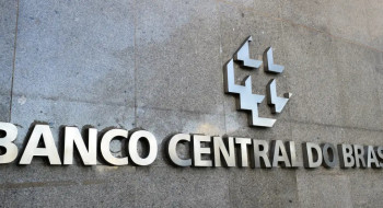 Juros para famílias sobem para 60,1% ao ano em 2025