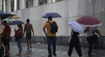 País com maioria das regiões em alerta de chuvas intensas nesta quarta