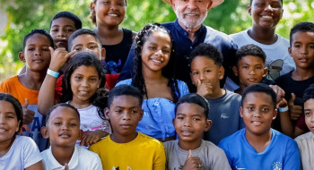 Páscoa é momento de renovação e união, diz Lula em mensagem