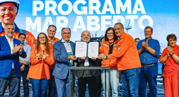 Petrobras assina contrato bilionário para fabricar navios no RS