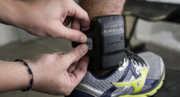 PM relata ao STF troca do carregador da tornozeleira de Bolsonaro