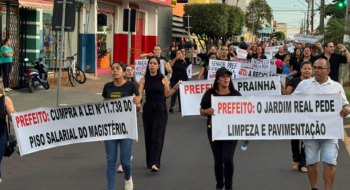 Prefeito André Lima é alvo de manifestação e sofre cobranças da população em Epitácio