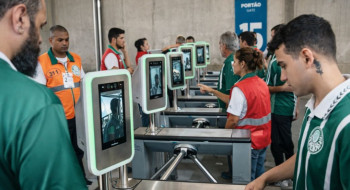 Reconhecimento facial amplia público nos estádios e reforça segurança
