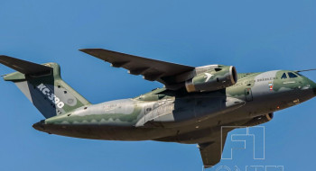 Suécia decide comprar avião militar da Embraer