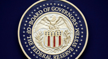 Trump usa acusação criminal como chantagem para reduzir juros, diz FED